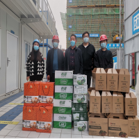 我公司領(lǐng)導(dǎo)深入施工一線慰問徐州市病毒檢測中心項(xiàng)目建設(shè)者